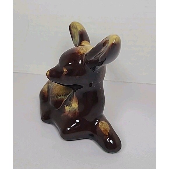 Blue Mountain Collection Canadian Resting Fawn Ceramic Figurine - Picture 5 of 7